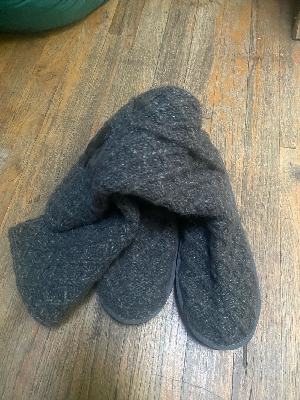 Uggs Gray Knit Indoor Slip-On Slippers